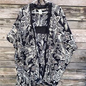 Anthropologie E by Eloise Miyuki floral robe size extra small/ small